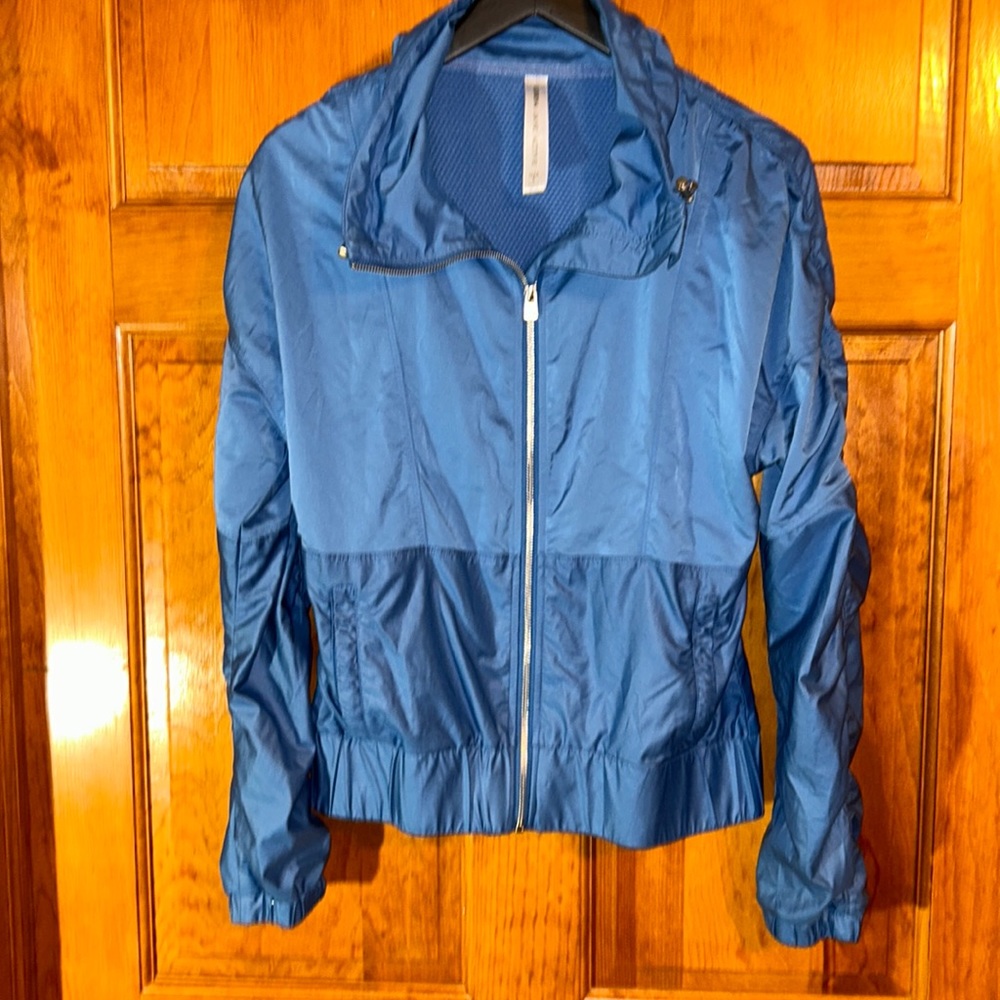Lorna Jane Active Women’s Jacket Size small-EUC